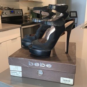 VINTAGE BLACK TALIA PLATFORM LEATHER HIGH HEELS SANDALS SIZE 9